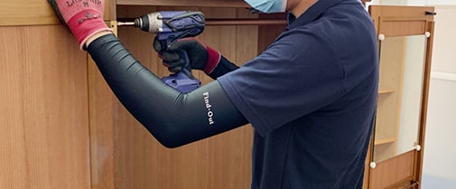 大型家具は分解して小分け搬出