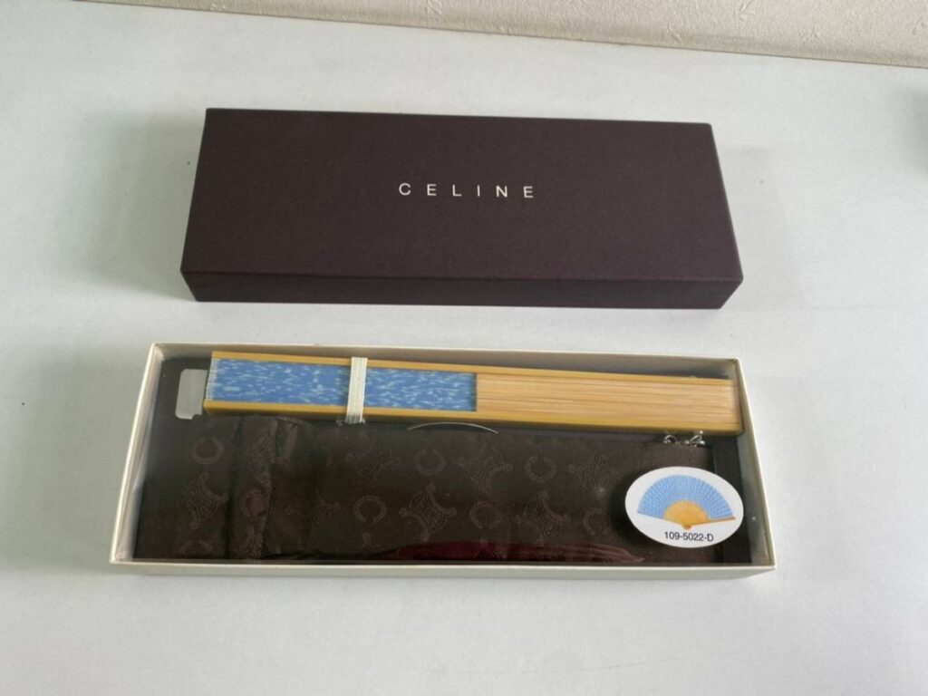 CELINE 扇子を買い取りました