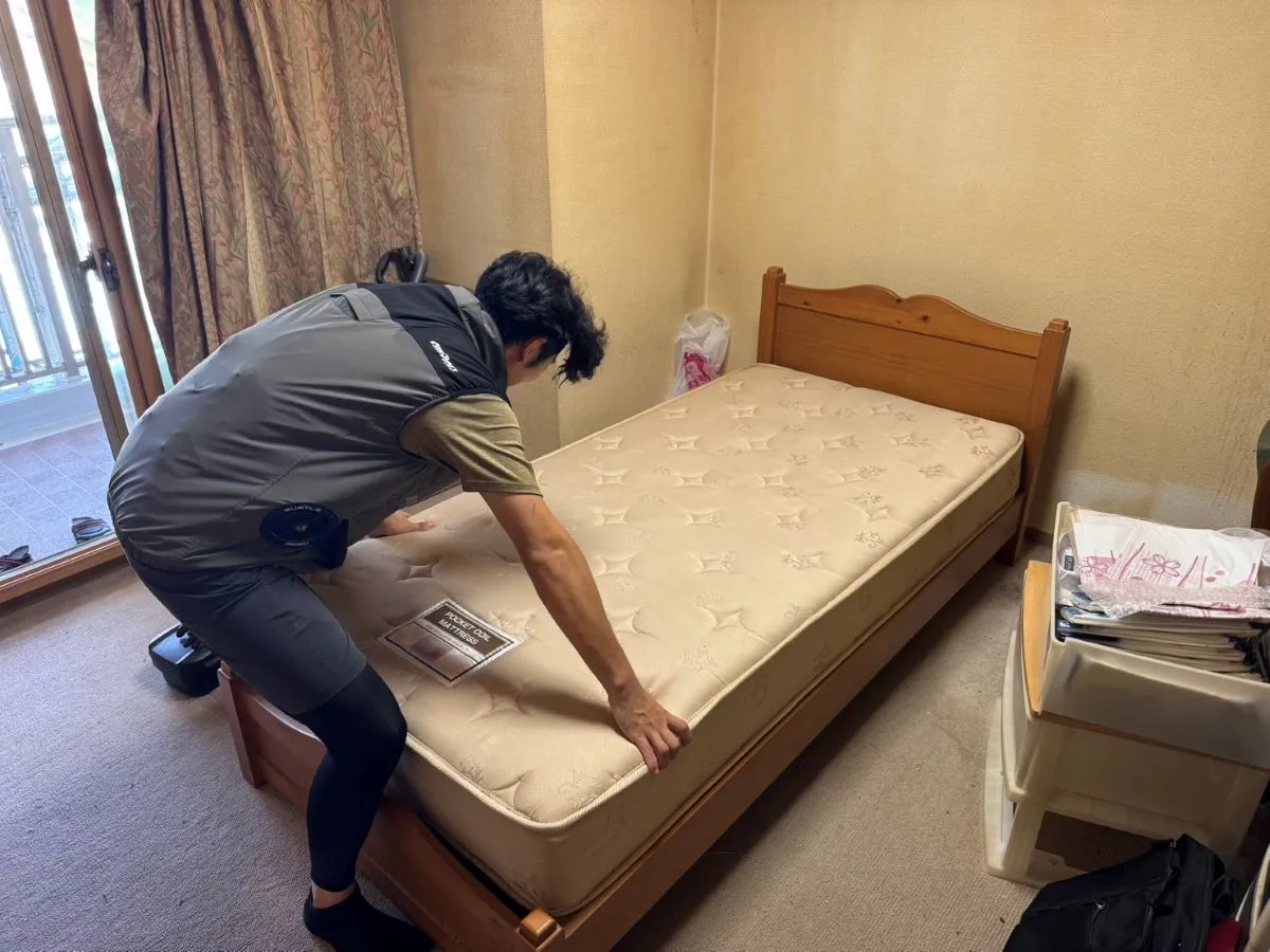 「2LDKのマンションからベッドフレームを回収させていただきました」作業写真